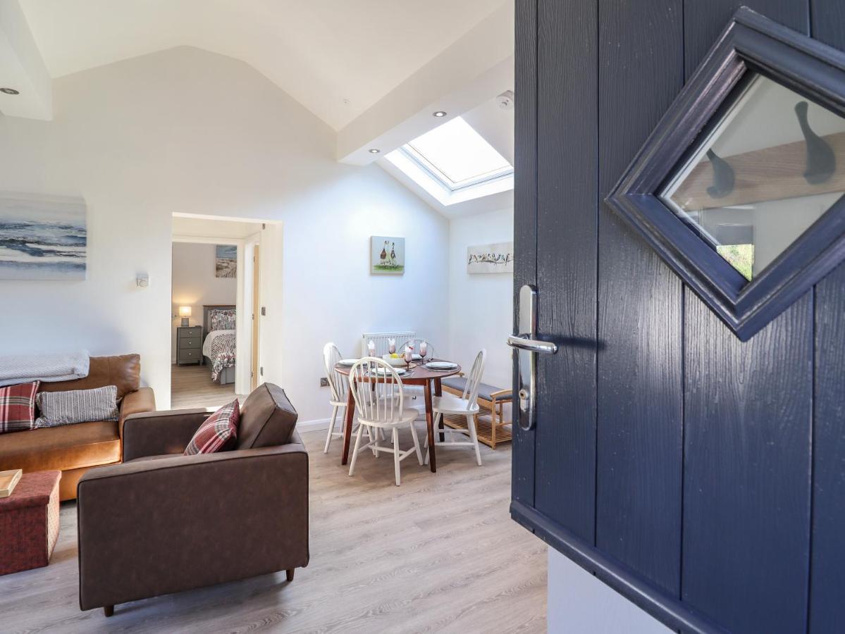 Tan Llech Villa Harlech Bagian luar foto