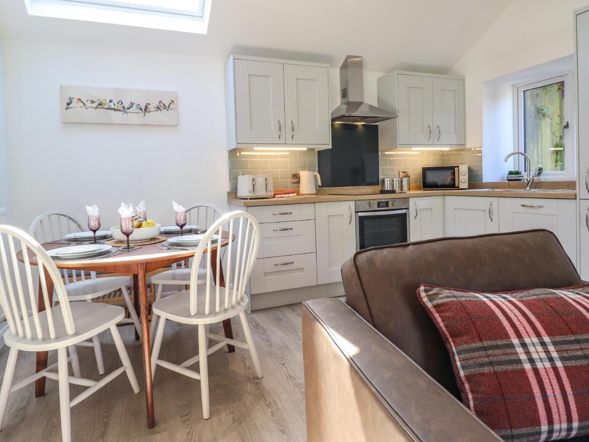 Tan Llech Villa Harlech Bagian luar foto