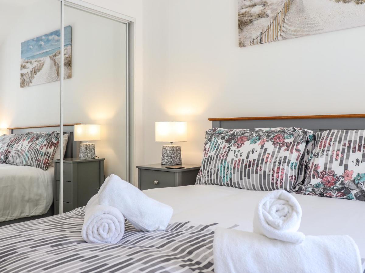 Tan Llech Villa Harlech Bagian luar foto